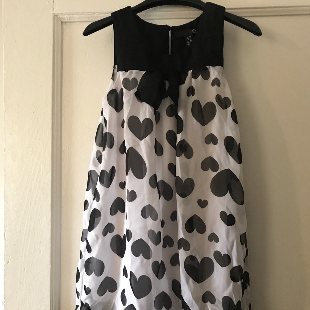 Black and white heart dress (Girl)